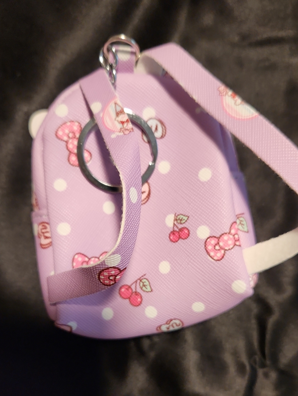*New Mini Hello Kitty Keychain Backpack - Picture 2 of 3